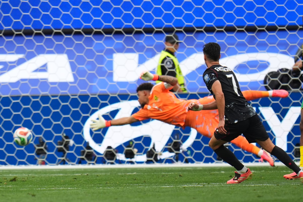 Imagen para: Eustáquio impulsa a Canadá a los octavos de final de la Copa del Mundo