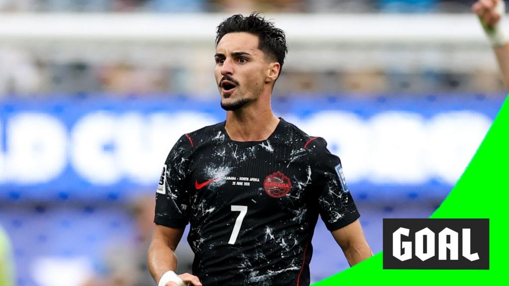 Imagen para: Eustaquio marca en el tiempo de descuento y clasifica a Canadá a los octavos de final