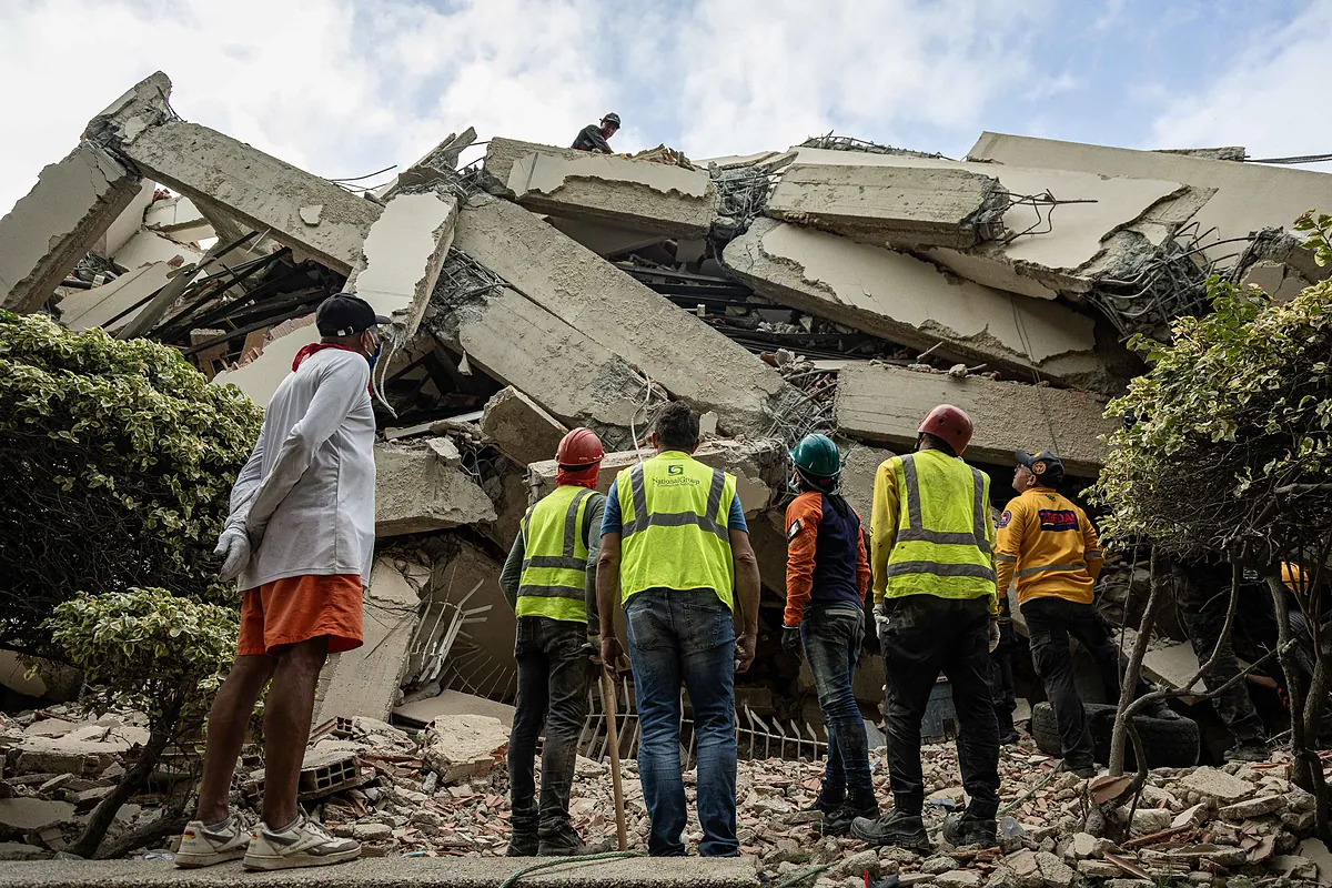 Imagen para: Nueve españoles fallecen y 131 permanecen desaparecidos tras el terremoto en Venezuela