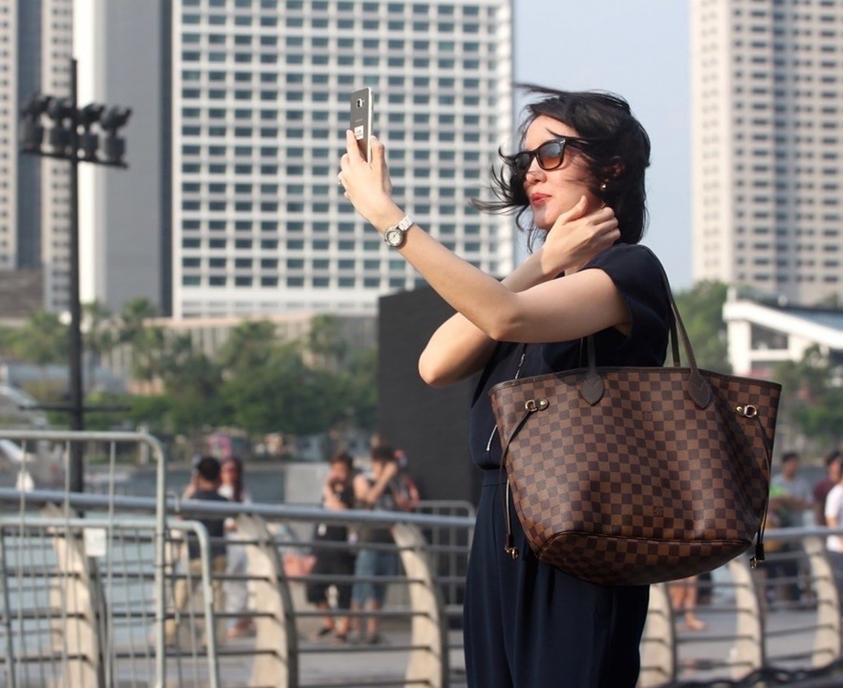 Imagen para: Investigación revela las motivaciones detrás de la moda de los selfies