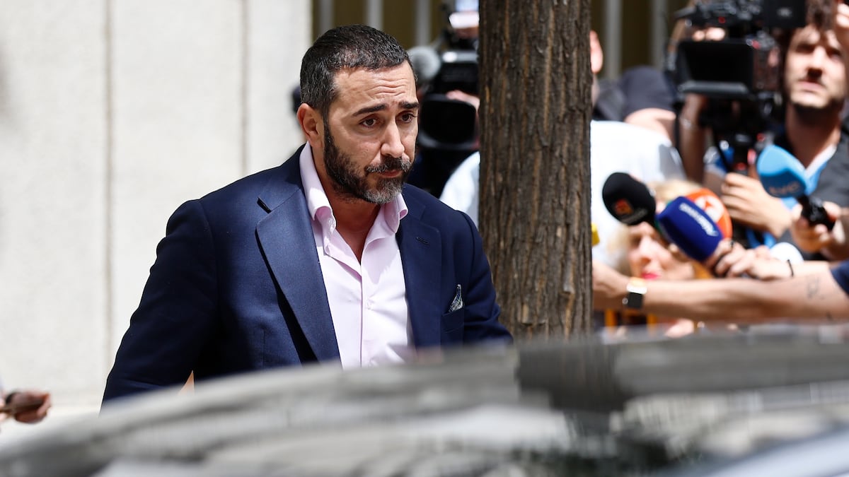 Imagen para: El Tribunal Supremo reduce la pena a un comisionista tras su colaboración en casos de corrupción