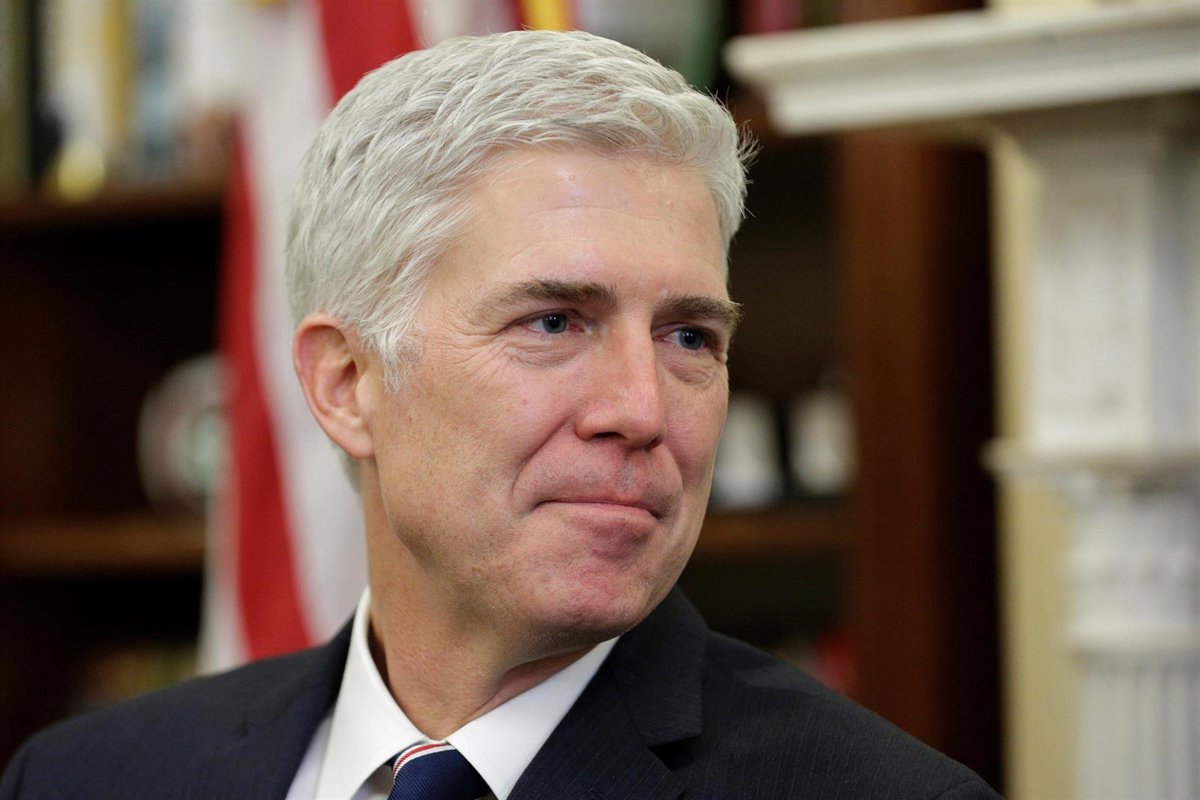 Imagen para: Neil Gorsuch critica la postura de Trump hacia el juez que bloqueó el veto migratorio