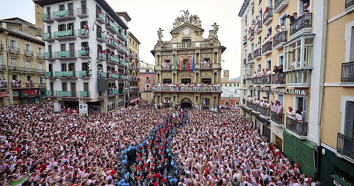 Imagen para: El Chupinazo de San Fermín 2026: Una Tradición que Vuelve a Iluminar Pamplona