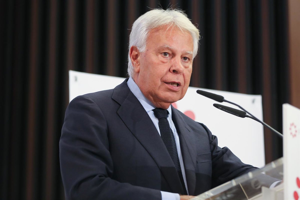 Imagen para: Felipe González: 'Susana Díaz parece preparada' para la política
