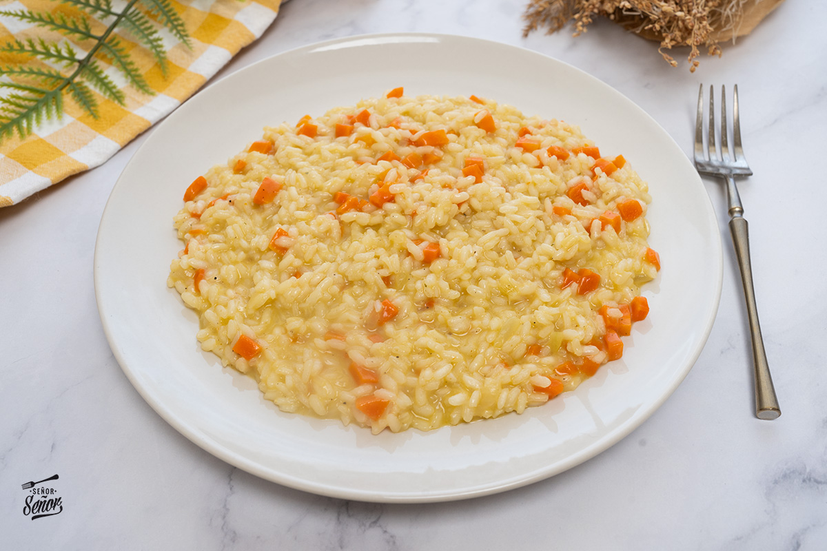 Risotto de zanahoria: receta suave y elegante para tus eventos gourmet