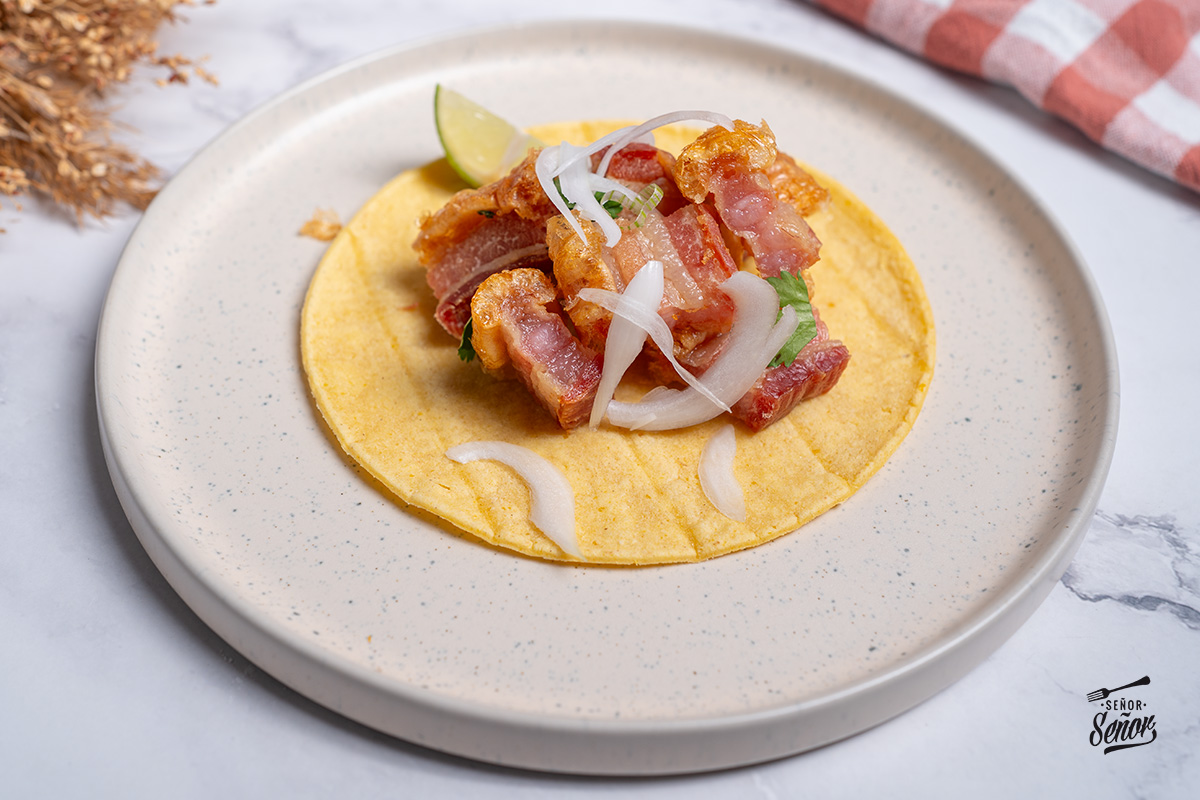 Cómo hacer tacos de torreznos de Soria con guacamole: receta espectacular para el Mundial