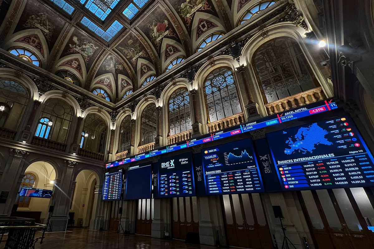 Imagen para: El Ibex 35 rebota un 1,14% tras el 'perdón' de Trump en medio de la inestabilidad en Oriente Medio