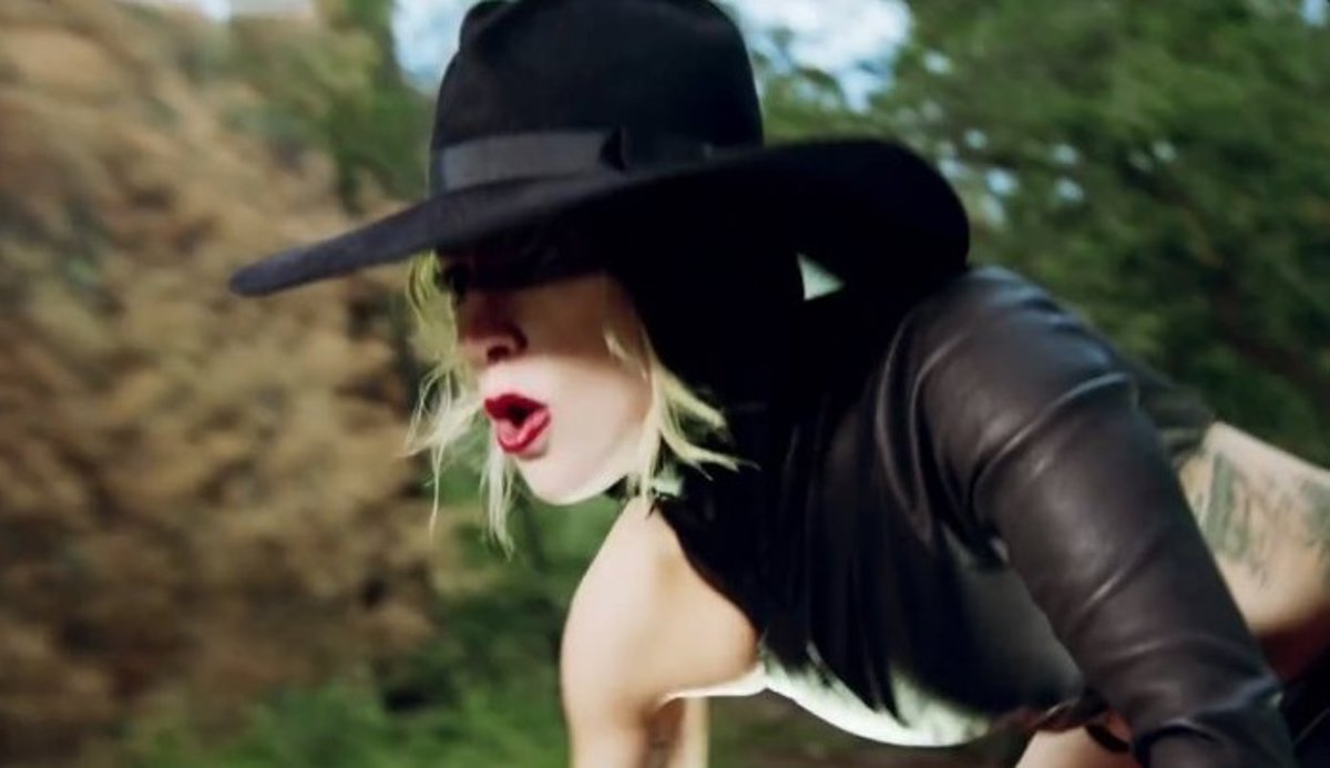 Imagen para: Lady Gaga estrena el videoclip de 'John Wayne': nuevo single de Joanne y su impacto