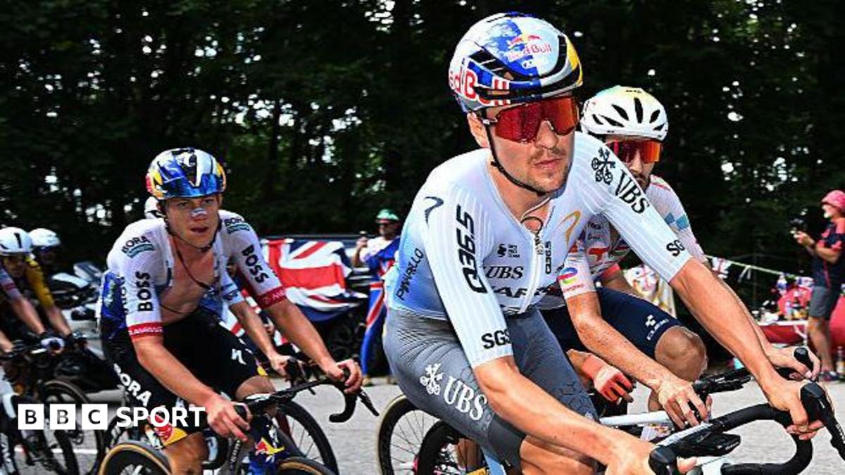 Imagen para: Tom Pidcock asciende al cuarto lugar en el Tour de Francia tras la victoria de Mauro Schmid
