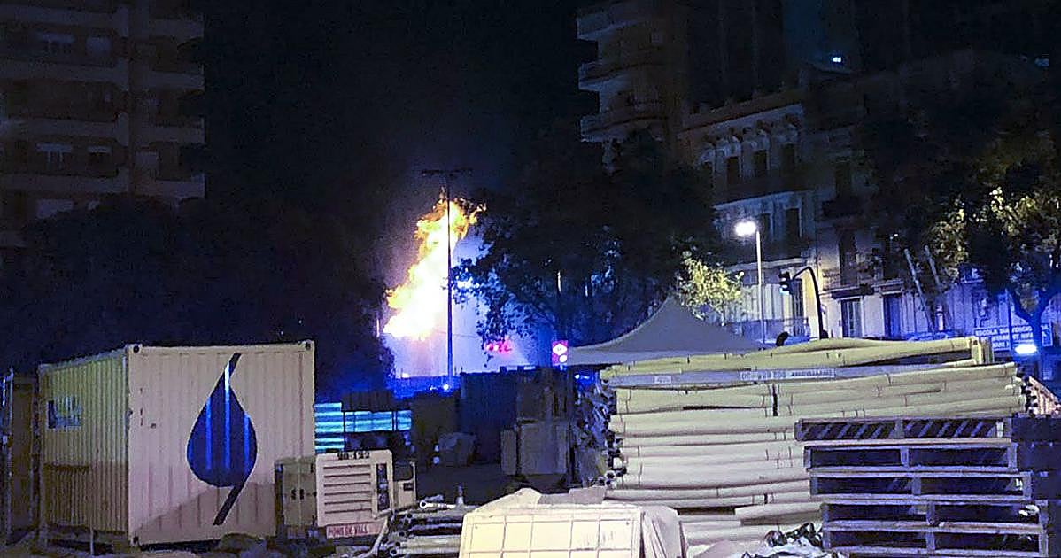 Imagen para: Ocho heridos en la deflagración de gas en la plaza Sants de Barcelona: detalles del incidente