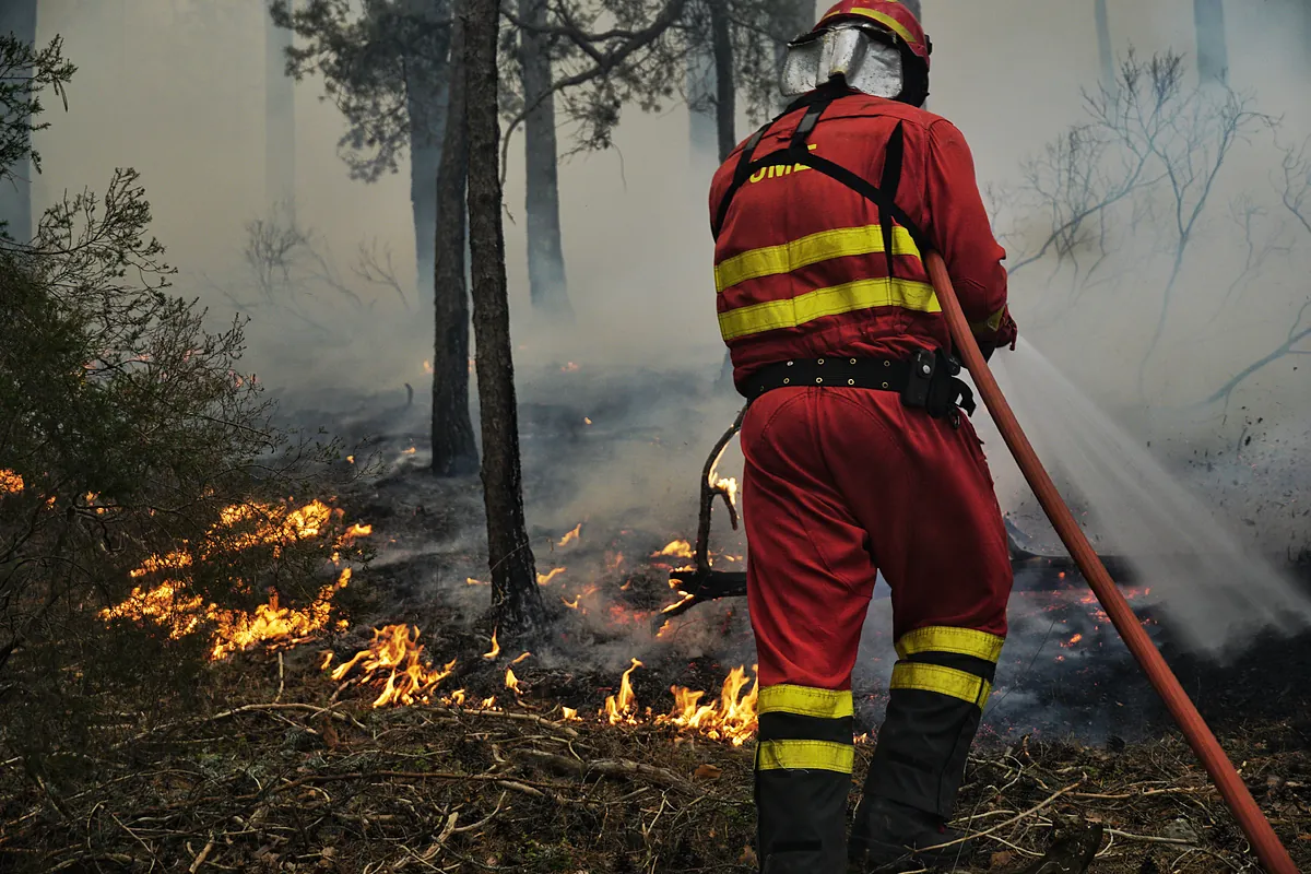 Incendios en España: La Mierla estabilizado, evolución positiva en Brieva y Almorox